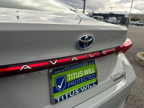 Used 2022 Toyota Avalon Limited w/ Advanced Safety Package image 32