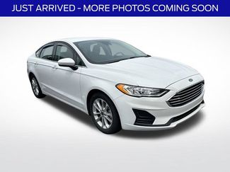 Used 2019 Ford Fusion SE FWD video 1