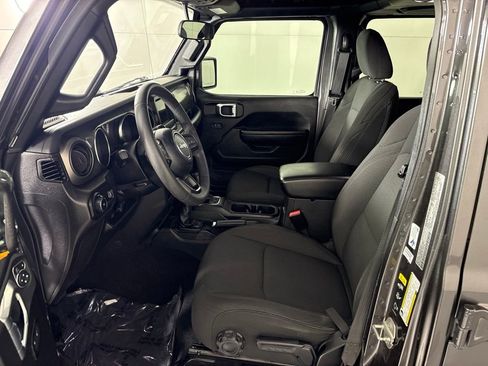 Used 2023 Jeep Wrangler Unlimited Sport AWD/4WD image 23