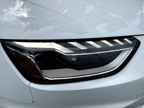 Used 2024 Audi A4 2.0T Premium Plus image 27