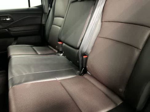 Used 2023 Honda Ridgeline Black Edition image 11