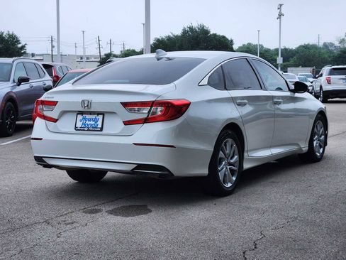 Used 2018 Honda Accord LX image 6