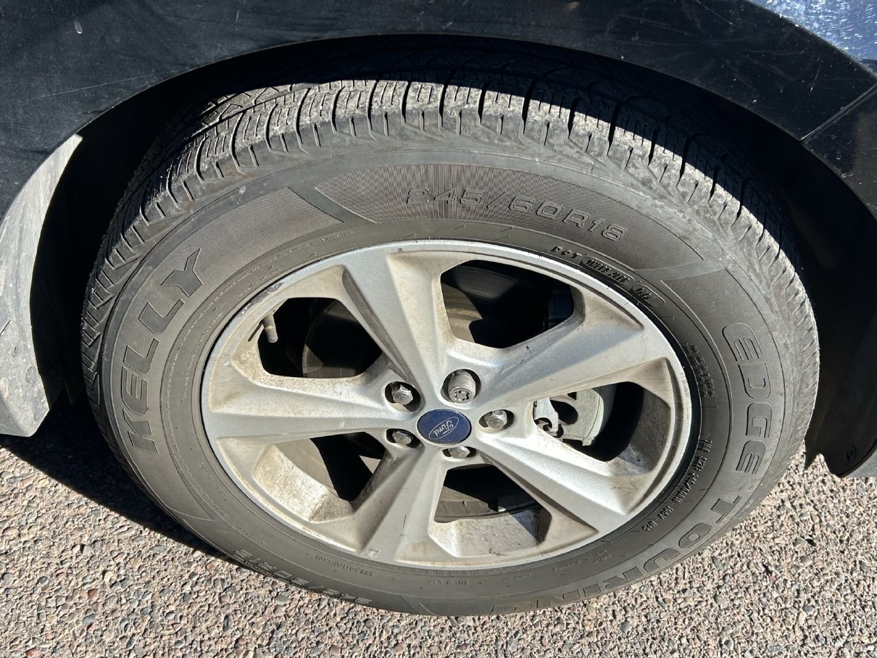 Used 2018 Ford Edge SE FWD image 7