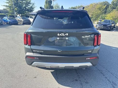 Certified 2023 Kia Sorento SX Prestige AWD/4WD image 9