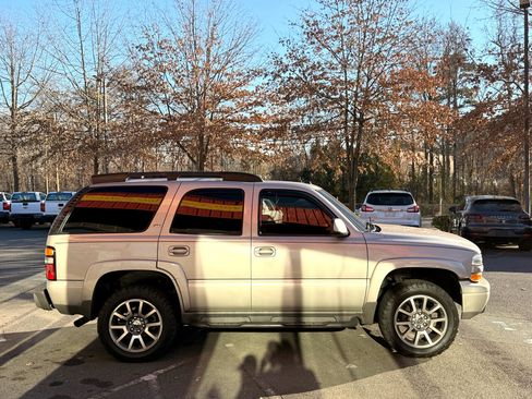 Used 2005 Chevrolet Tahoe Z71 w/ Preferred Equipment Group image 4