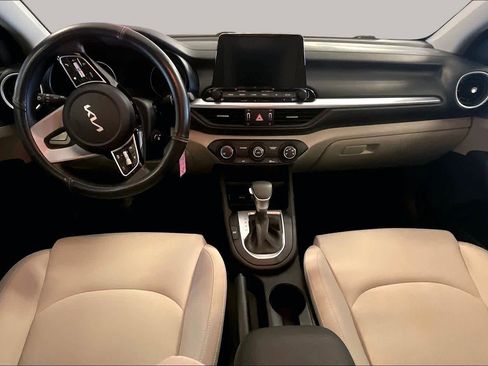 Used 2022 Kia Forte LXS w/ LXS Technology Package FWD image 14