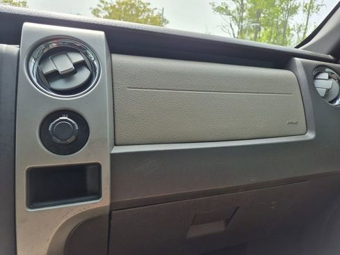 Used 2010 Ford F150 XLT image 20