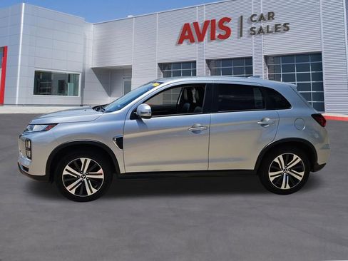 Used 2025 Mitsubishi Outlander Sport SE AWD/4WD image 2