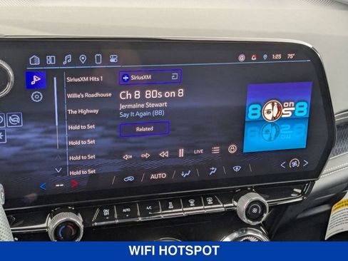 New 2025 Chevrolet Blazer EV LT AWD/4WD image 21