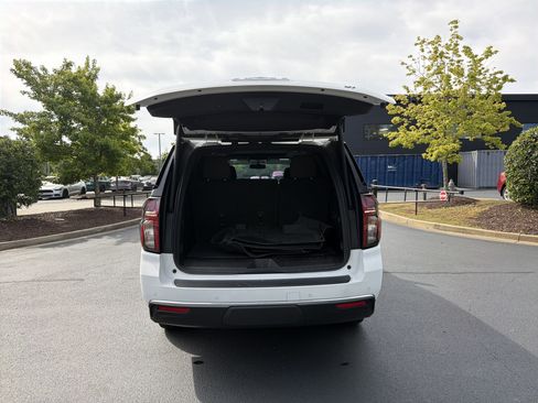 Used 2022 Chevrolet Tahoe LT w/ LT Signature Plus Package RWD image 54