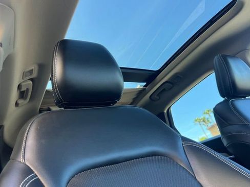 Used 2020 Ford Escape SE Sport FWD image 19