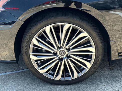 Used 2025 Nissan Altima 2.5 SL AWD/4WD image 4