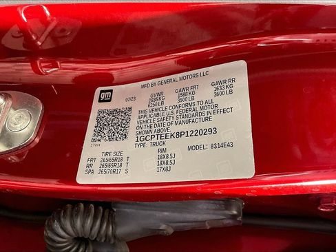 Used 2023 Chevrolet Colorado Trail Boss w/ Technology Package AWD/4WD image 41