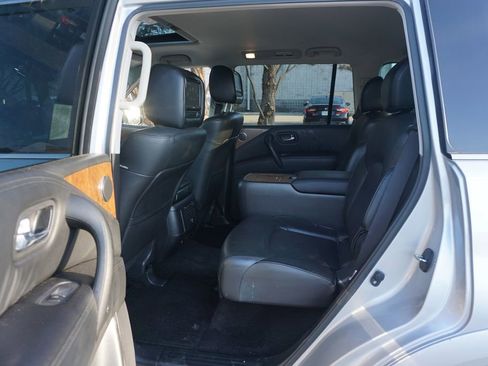 Used 2023 Nissan Armada SL w/ Captain's Chairs Package image 16