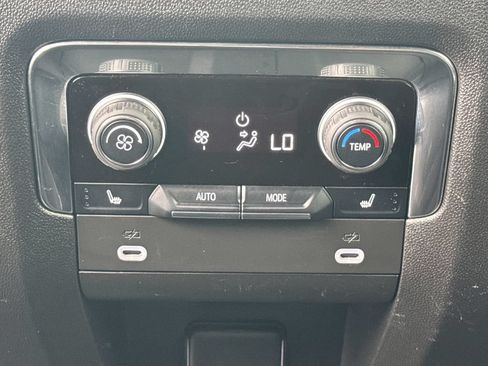 Used 2023 Chevrolet Tahoe Premier RWD image 24