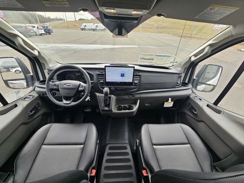 New 2025 Ford Transit 250 Low Roof image 25