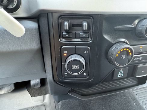 Used 2025 Ford F350 XLT w/ 360-Degree Camera Package image 25