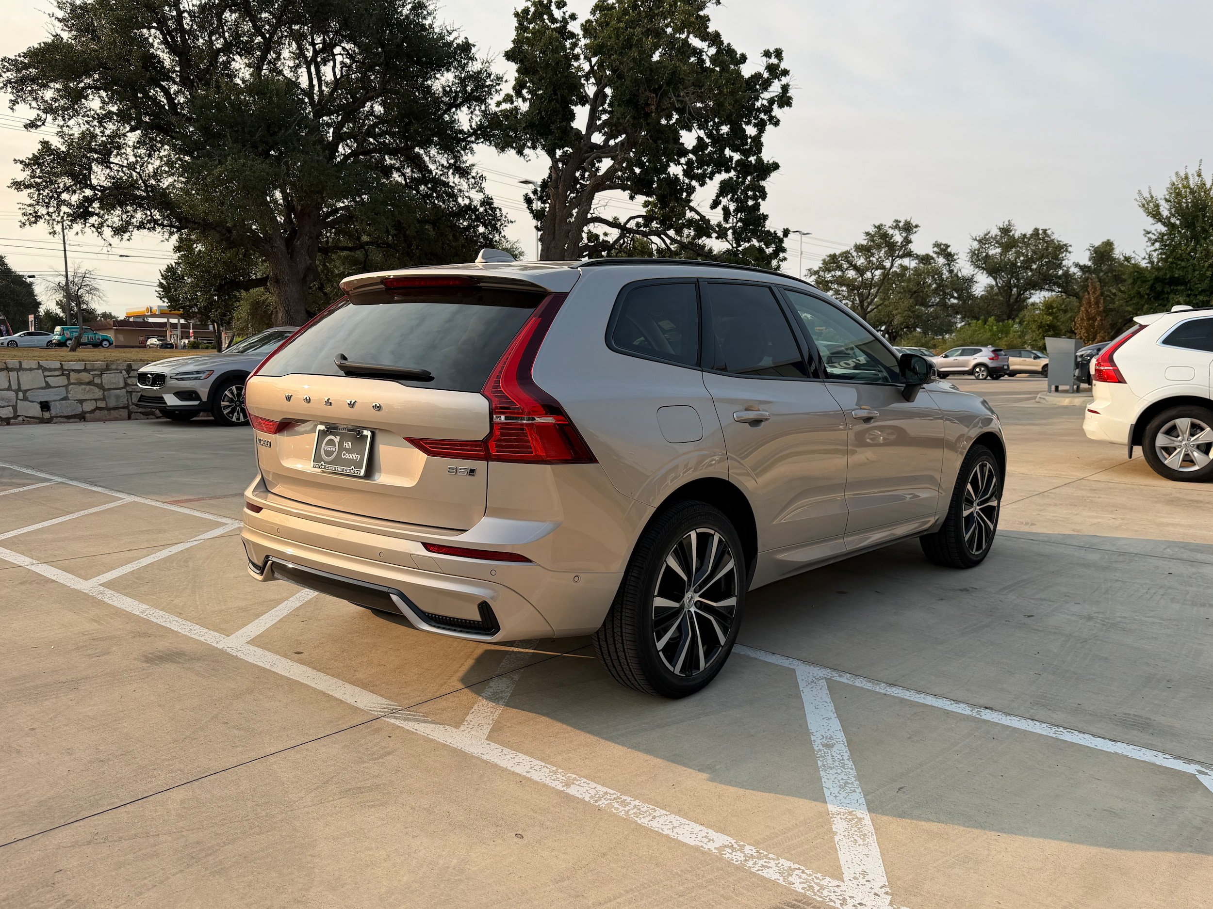 Certified 2024 Volvo XC60 B5 Ultimate AWD/4WD image 6