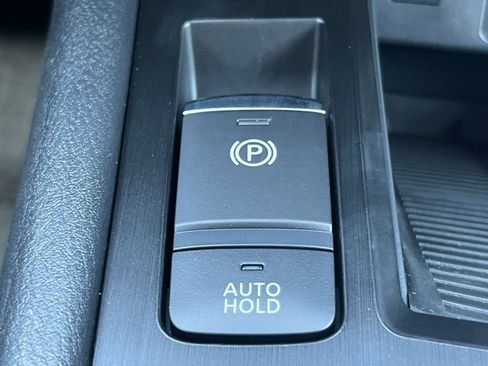 New 2026 Nissan Kicks SV w/ SV Premium Package image 28