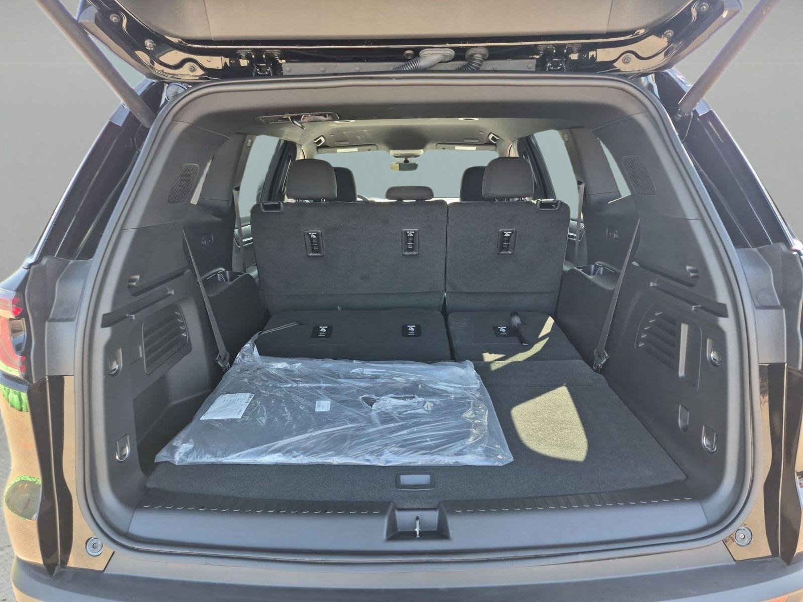 New 2026 GMC Acadia Elevation FWD image 25