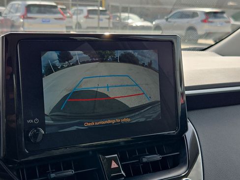 Used 2025 Toyota Corolla LE FWD image 22
