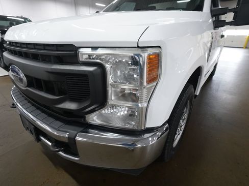 Used 2021 Ford F250 XL w/ Power Equipment Group RWD image 18
