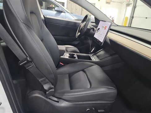 Used 2021 Tesla Model 3 Long Range image 7