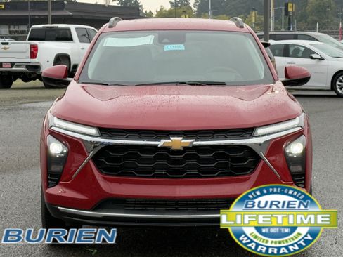 New 2026 Chevrolet Trax LT w/ Driver Confidence Package image 8