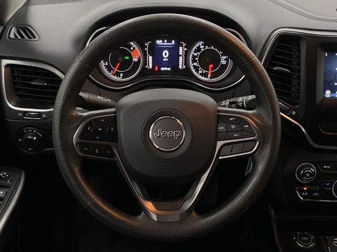 Used 2021 Jeep Cherokee Latitude AWD/4WD image 14