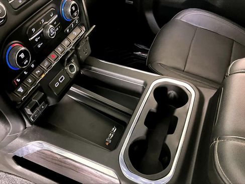 Used 2020 Chevrolet Silverado 2500 LTZ w/ LTZ Plus Package image 15