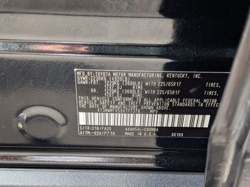 Used 2025 Toyota RAV4 XLE image 18