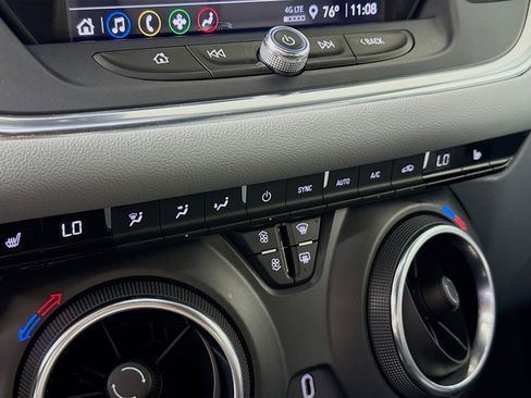 Used 2022 Chevrolet Blazer LT image 17