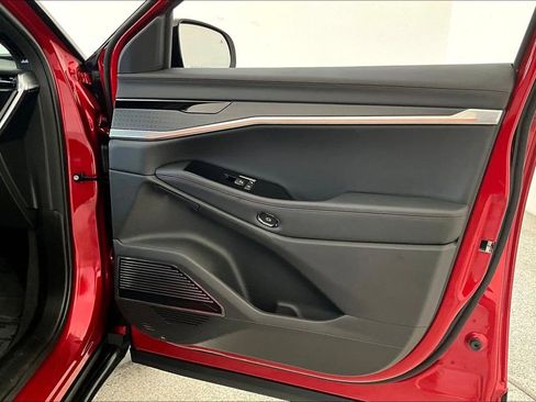 Used 2025 Jeep Wagoneer S Limited image 23