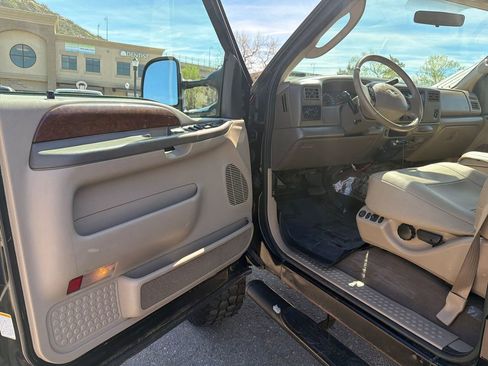 Used 2003 Ford F250 XL image 10