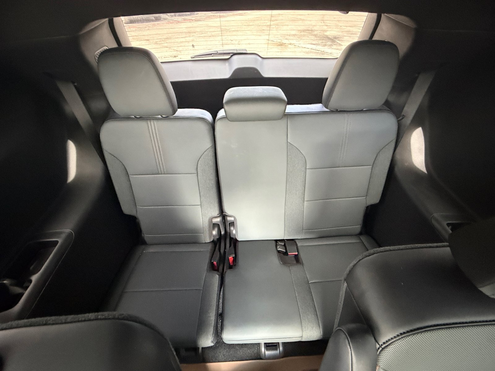 Used 2026 GMC Acadia AT4 w/ Luxury Package AWD/4WD image 17
