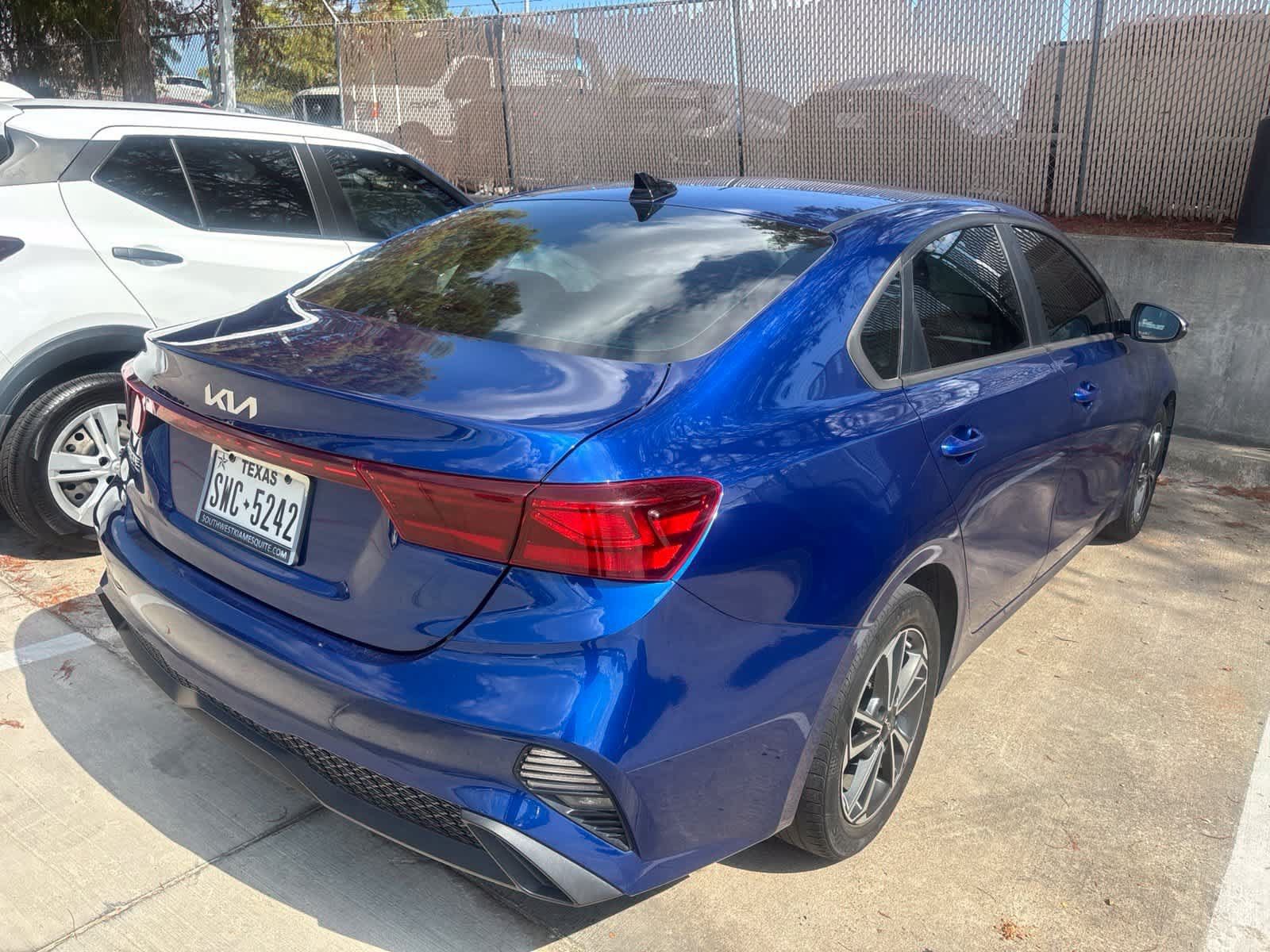 Certified 2023 Kia Forte LXS w/ LXS Technology Package FWD image 4