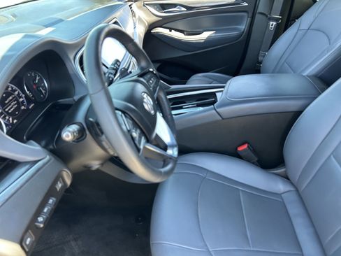 Used 2024 Buick Enclave Premium AWD/4WD image 28