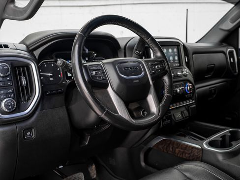 Used 2021 GMC Sierra 3500 Denali w/ Denali Black Diamond Edition image 17