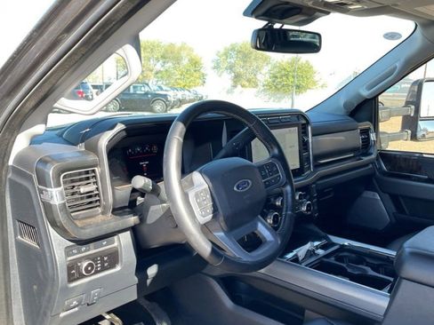 Used 2023 Ford F350 Lariat w/ FX4 Off-Road Package AWD/4WD image 19