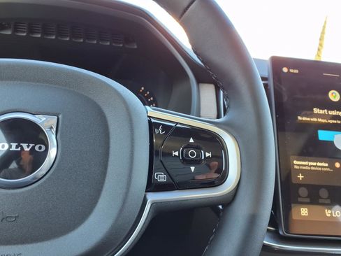 New 2026 Volvo XC90 B6 Plus w/ Protection Package Premier image 17