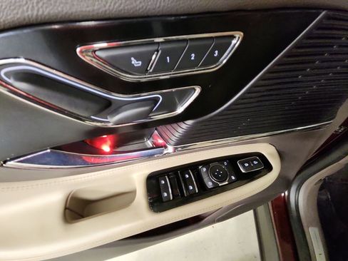 Used 2021 Lincoln Corsair AWD w/ Equipment Group 101A image 35