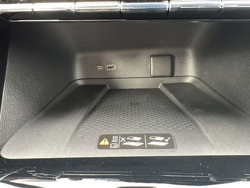 New 2026 Chevrolet Traverse LT w/ Sun and Wheel Package image 26