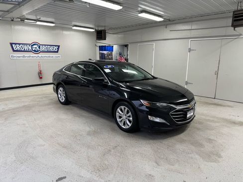 Used 2020 Chevrolet Malibu LT w/ Leather Package FWD image 10