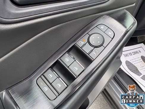 Used 2025 Nissan Rogue S image 24