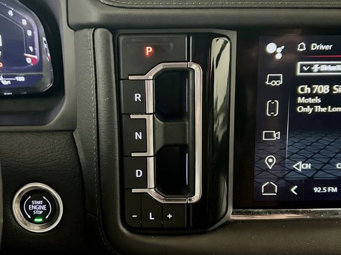 Used 2024 GMC Yukon Denali RWD image 13