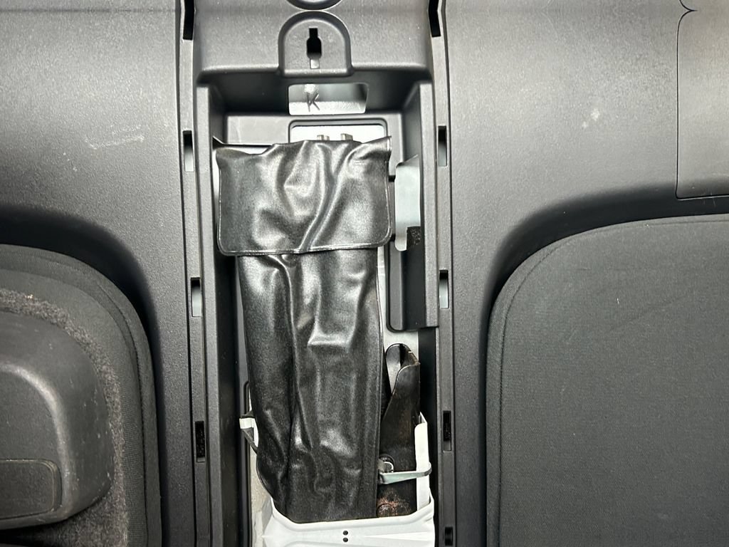Used 2022 Nissan Frontier S RWD image 38