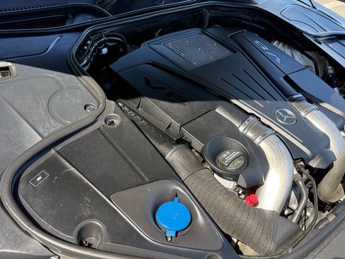 Used 2015 Mercedes-Benz S 550 Sedan image 20