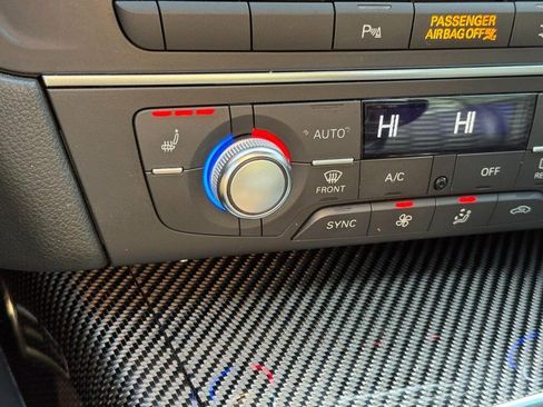 Used 2017 Audi RS 7 Prestige w/ Carbon-Optic Package image 22