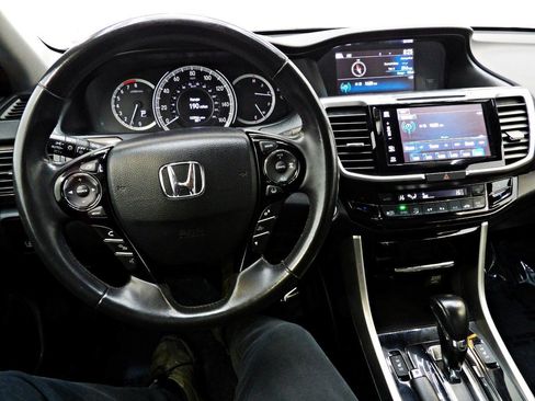 Used 2017 Honda Accord EX-L image 17