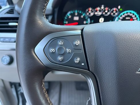 Used 2020 Chevrolet Suburban Premier w/ 6.2L Performance Package image 18